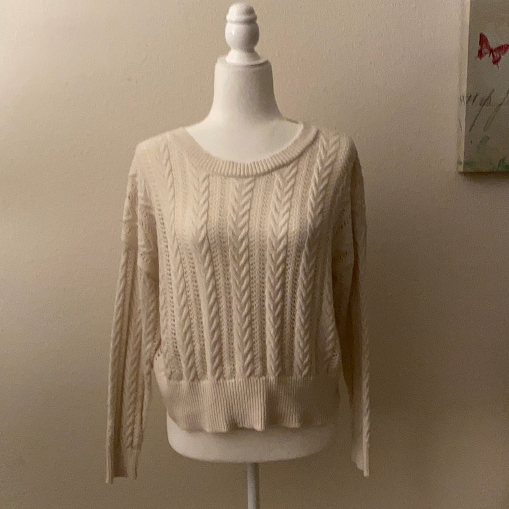 White Cozy knitted sweater